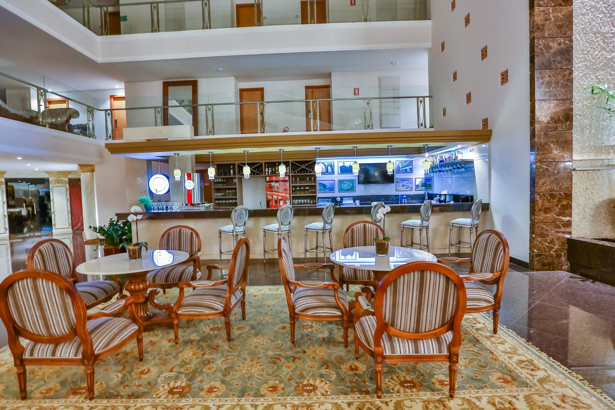 Golden Lis Hotel Boutique Goiânia Exteriér fotografie Lobby