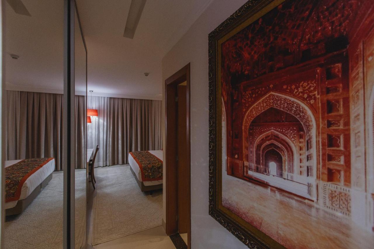 Golden Lis Hotel Boutique Goiânia Exteriér fotografie A room at the Taj Bengal